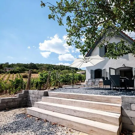 Holiday home Lovasi Szeretem